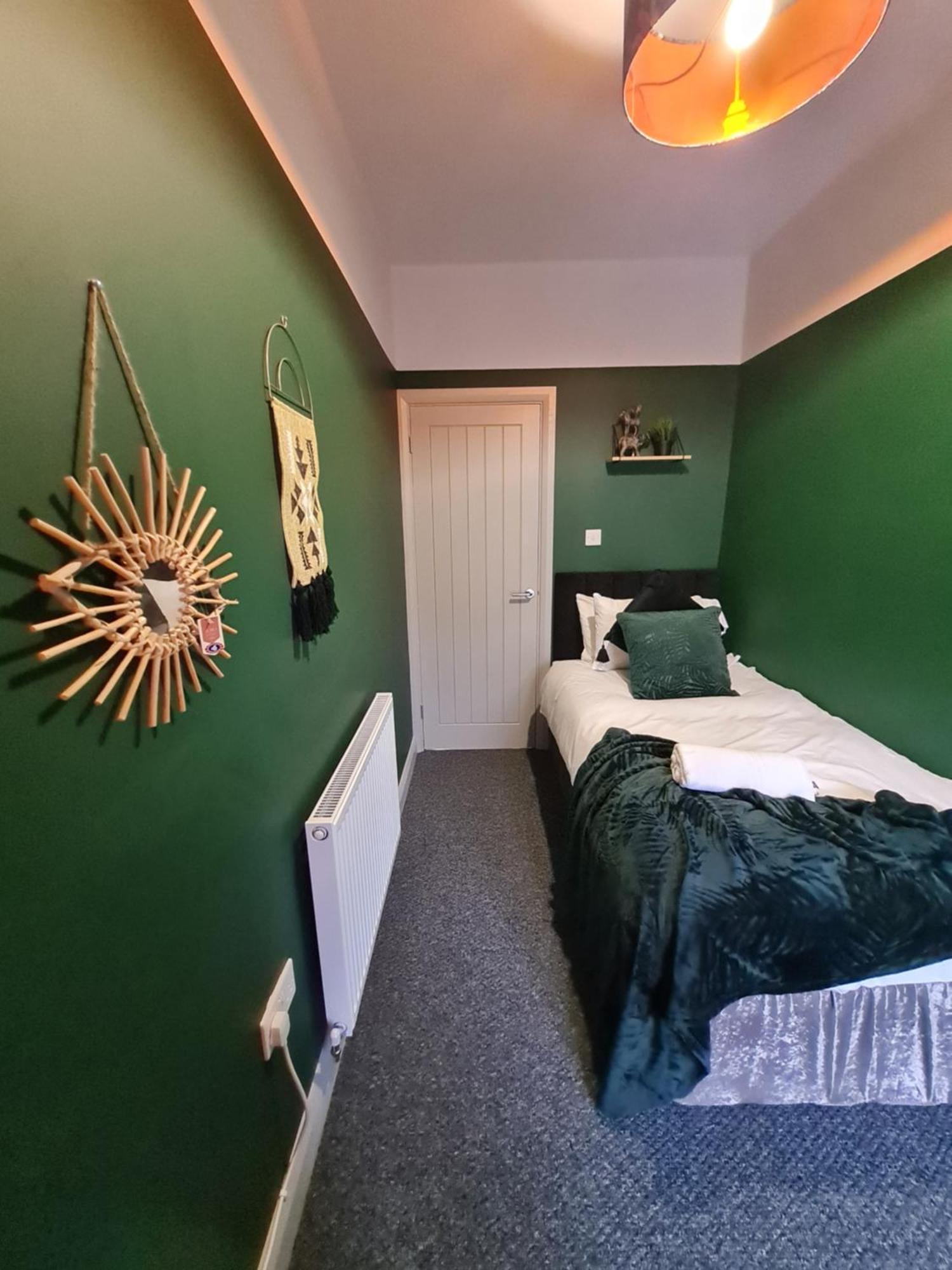 4 Bedroom Luxury House. Bike Park Wales. Secure Bike Store. Brecon Beacons Dowlais Luaran gambar